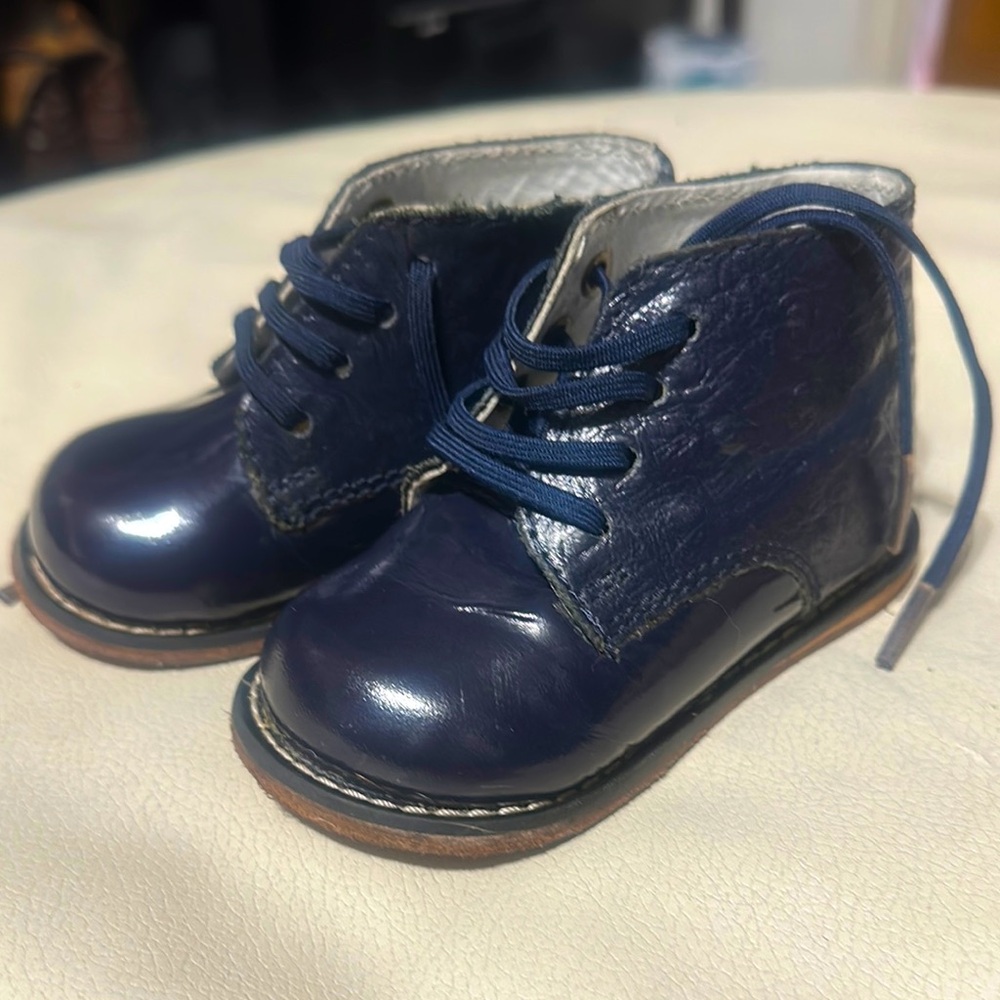 Navy Blue Lace-Up,leather hard bottom walking shoes 4.5
